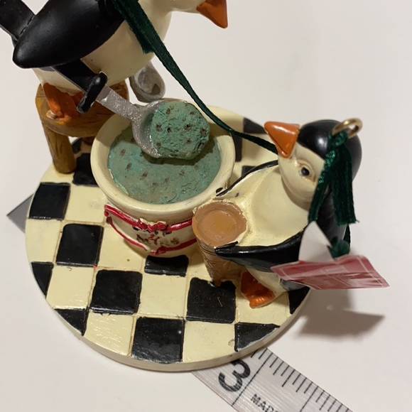 Tj’s Christmas Penguins Serving Ice Cream Christmas Tree Ornament Decoration - Picture 8 of 10